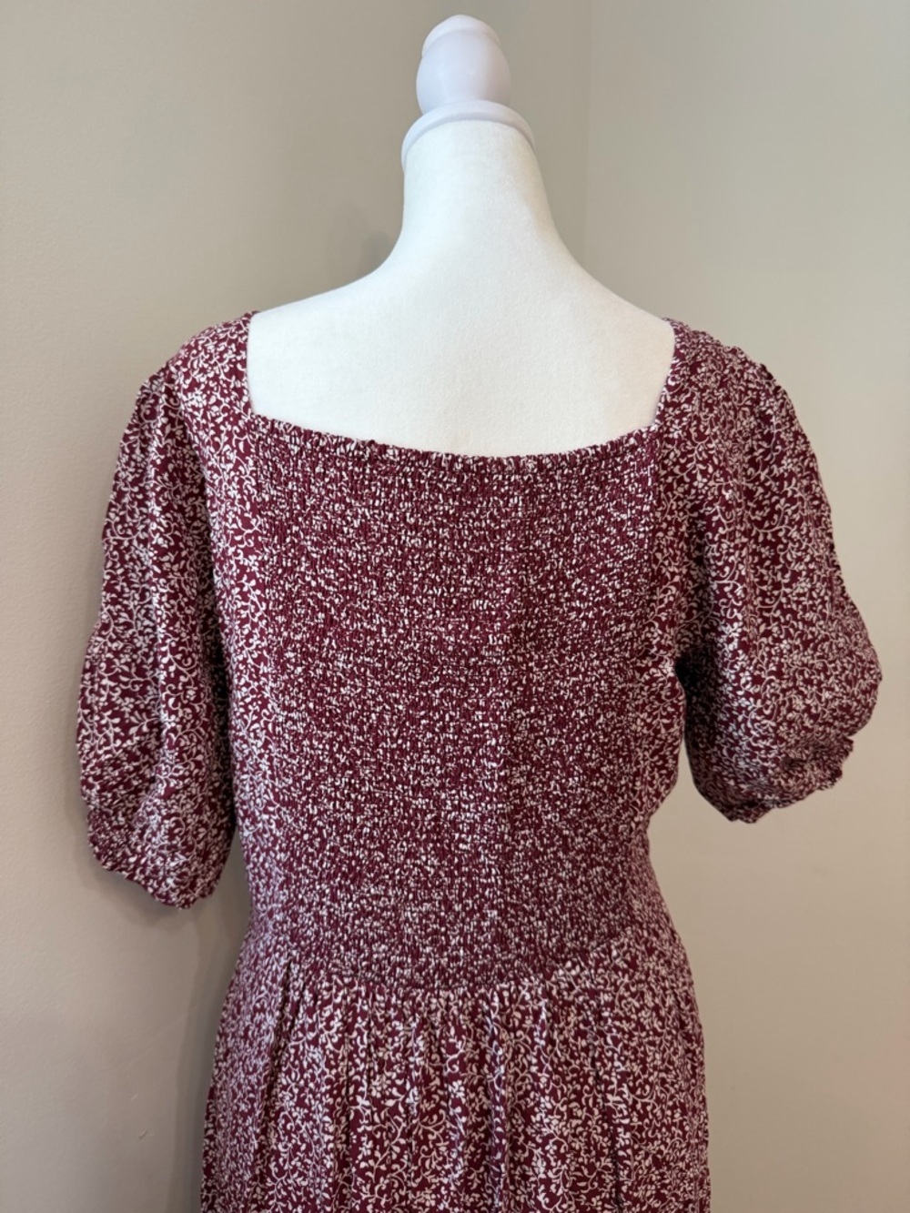 Old Navy Burgundy and White Floral V-Neck Dress - Picture 6 of 11